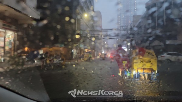 오후 5시 무렵 타프트 아비뉴 도로 @뉴스코리아 최신 특파원