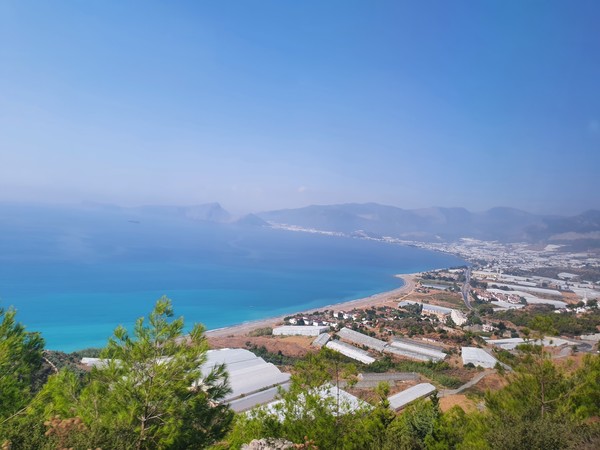 터키남부 지중해안 농촌 비닐하우스들 @뉴스코리아 임성택 특파원.