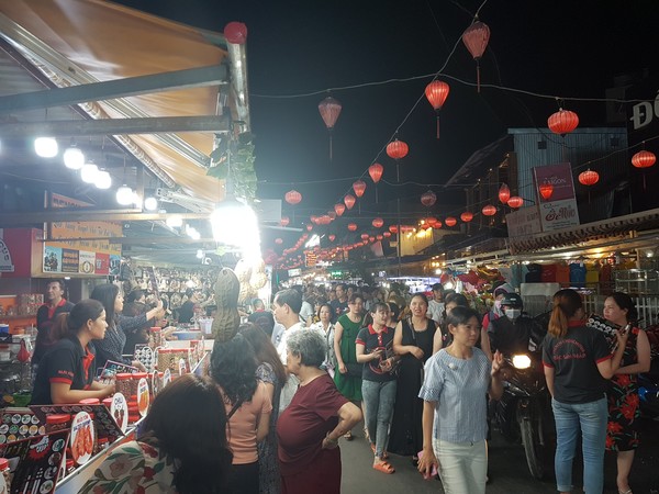 푸꾸옥 즈엉동 야시장 @ 뉴스코리아 이웅연 특파원