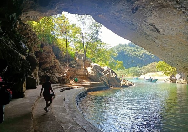 퐁냐케방 신비의 동굴 배타는곳 @뉴스코리아 이웅연 특파원 