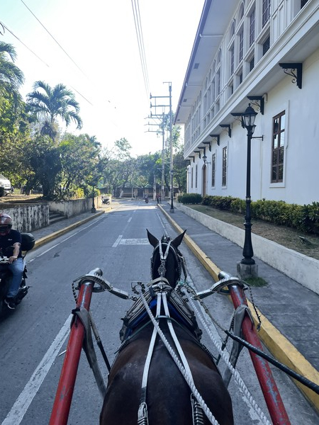 카레사로 인트라무로스를 둘러볼수 있다. @뉴스코리아 김희수 특파원