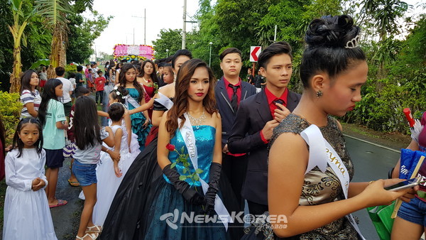 피에스타(축제)중인 카비테의 한 마을 @뉴스코리아 김희수 특파원