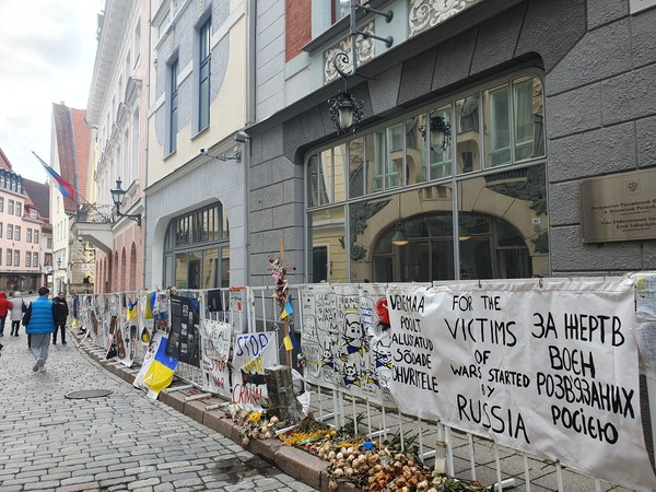 에스토니아 주재 러시아대사관 앞 @뉴스코리아 임성택특파원