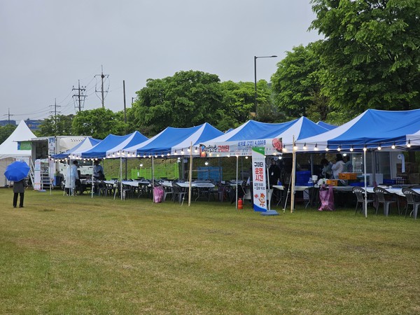 우천으로 인해 텅 빈 부스 @뉴스코리아 김상우 기자