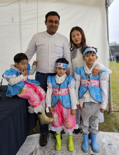 축제 현장에 방문해준 다문화 가정 @뉴스코리아 김상우 기자