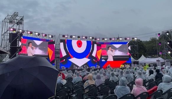 나태주 개막식 공연 관람객들 @뉴스코리아 김상우 기자