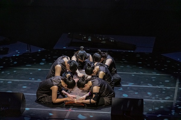  악기에서 다채로운 소리를 도출시키고 다양한 현대음악적인 요소들을 활용하여 곡 작업을 해나가 국악의 폭넓은 적용성과 보편성을 증명하고 있는 K국악의 미래 ‘매간당’ @매간당