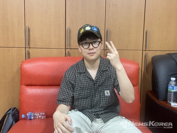 대기실에서 @뉴스코리아 김희수 기자