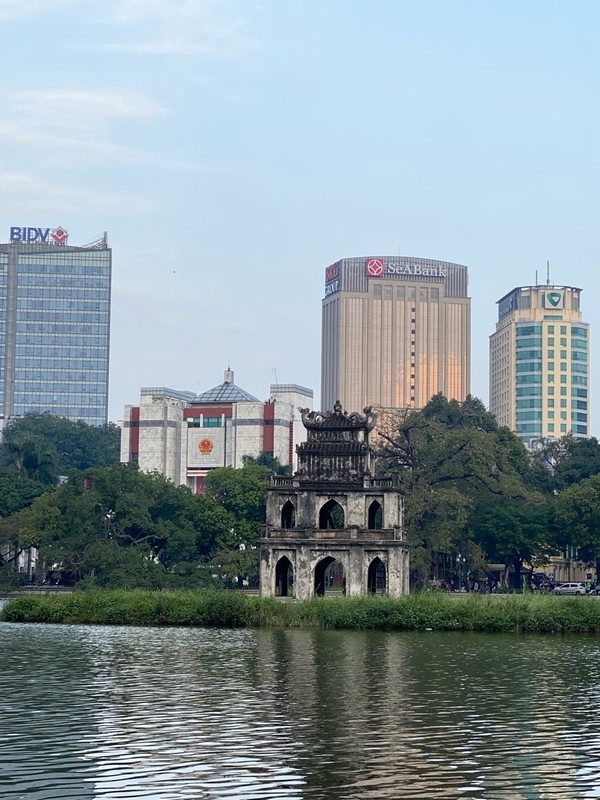구도심의 호안끼엠 호수 @뉴스코리아 이웅연 특파원 