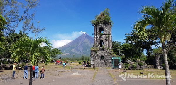 2019년 2월 7일 기자가 직접 촬영한 장엄한 마욘화산의 모습 @뉴스코리아 최신 특파원
