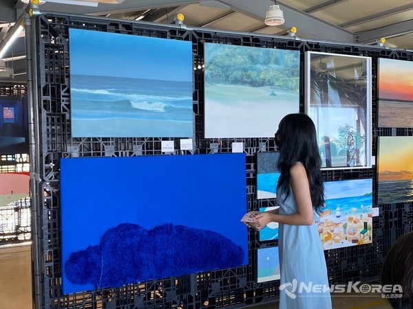 청초호를 마주한 칠성조선소의 미술전시 @뉴스코리아