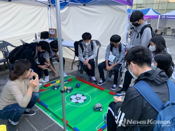 미래테크 관련 다채로운 청소년 과학 체험 활동 운영 @마포청소년문화의집 제공