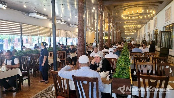 우즈베키스탄에서 가장 쁠롭이 맛있는 식당 @뉴스코리아 신현권 특파원