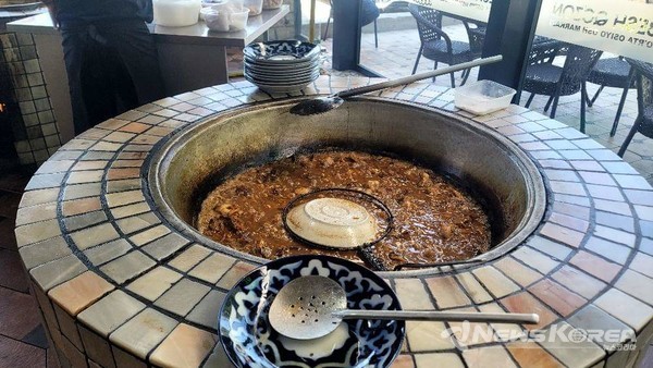 우즈베키스탄에서 가장 쁠롭이 맛있는 식당 @뉴스코리아 신현권 특파원