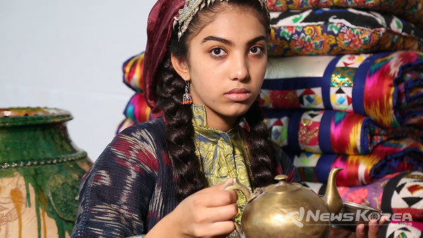 @PHOTO BY SABIR SABIROV