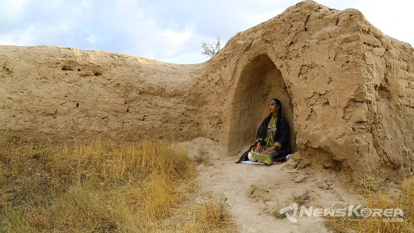 @PHOTO BY SABIR SABIROV