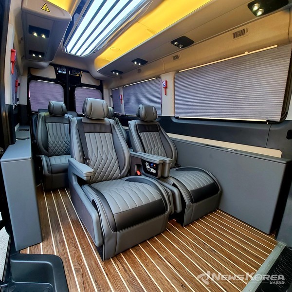 리무진 차량 내부 @뉴스코리아 최신 기자