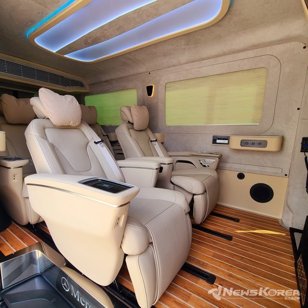 리무진 차량 내부 @뉴스코리아 최신 기자
