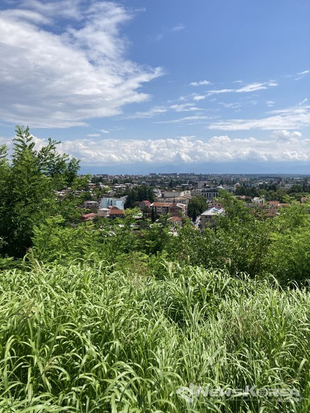 바그라티 대성당에서 본 쿠타이시 시내 풍경 @뉴스코리아 손다희 특파원