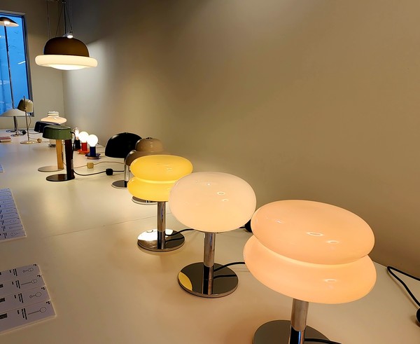 선물하기 좋은 조명들이 한가득 모여있는 '일광전구' 쇼룸  @뉴스코리아 허승규 기자