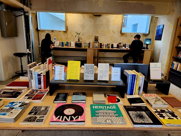 '비케이제이앤 샵'의 다양한 콘텐츠를 향유하는  @뉴스코리아 허승규 기자