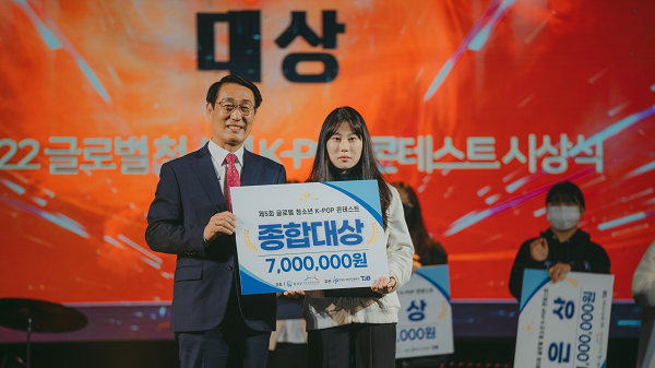 한국K-POP고에서는 신입생음악회, 정기연주회, 학교방문오디션, 대외활동, Global 청소년 K-POP Contest 개최 등 다양한 K-POP 활동을 하고 있다  @한국K-POP고
