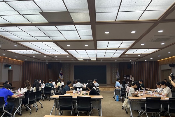 지속가능한 발전을 위해 친환경적인 이니셔티브 어젠더를 발굴하고, 지역 커뮤니티와 함께 프로젝트를 추진하려는 영천시 'YC-체인지메이커' @영천시