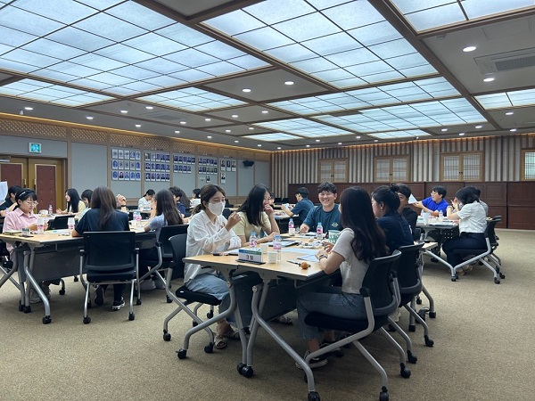 MZ세대 공무원들의 활기찬 열정과 창의력으로 인해 도시의 변화와 혁신을 경험하고 있는 영천시 @영천시