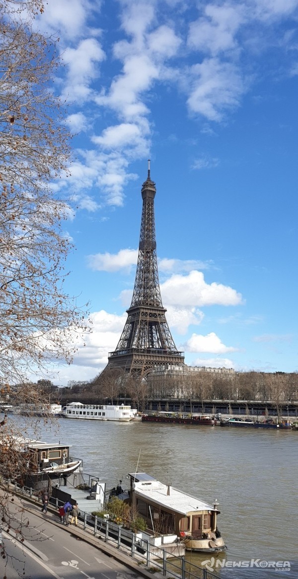 강 건너에서 바라보는 에펠탑 @뉴스코리아 함영란 특파원