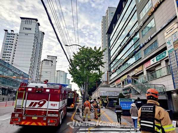 강남구 도곡동 도곡렉슬상가 화재현장(@뉴스코리아 박광호 기자)