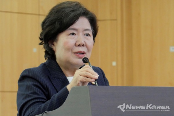 서정숙 국민의힘 의원이 한국인구정책연구회 창립총회에서 축사를 하고 있다. @뉴스코리아 김정호 기자