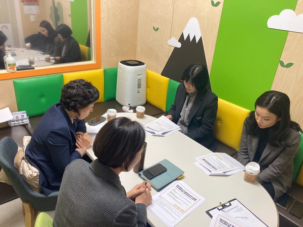 천안시는 19일 ‘아동권리 옴부즈퍼슨 정기회의’를 개최했다. @천안시