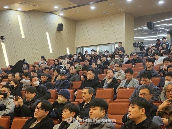 여명의 시간 참석자들 @뉴스코리아 이수진 기자