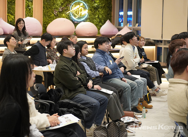 ‘한반도 임팩트 메이커스 2기’ 성과 공유회 참가자 사진  @더 브릿지 제공