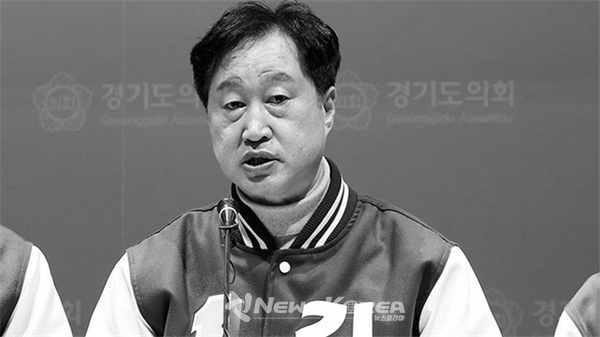 2022년 8월 ‘김용민 TV’에서 김활란 여사 모욕 및 이화여대 비하 발언을 한 더불어민주당 수원정 김준혁 후보   @뉴스코리아