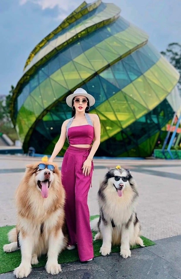 달랏광장 건물안은 대형 마트(고마트)와 쇼핑몰이 있다. @뉴스코리아 이웅연 특파원 