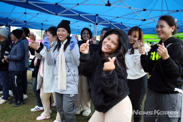 필리핀 사람들의 넘치는 흥을 주체 할수 없는 필리핀 계절근로자들 @화순군