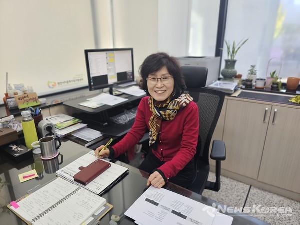 천안시 다문화 가족지원센터 윤연한 센터장 @뉴스코리아 최신 기자