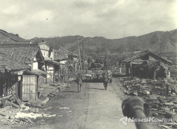 1951년 3월의 강원도 홍천 @뉴스코리아 포토 DB