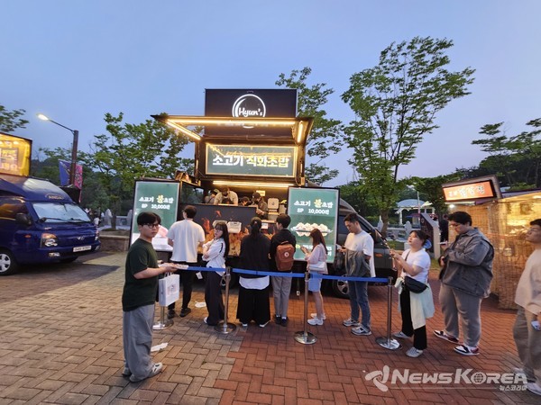 만원의 행복? 모든 메뉴가 죄다 만원 @뉴스코리아 최신 기자