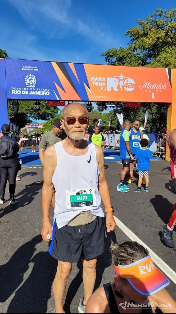 91세 고령의 마라토너 유재준 씨가 브라질 리우데자네이루 국제 마라톤 대회에 참가했다. @유재준씨 본인 제공