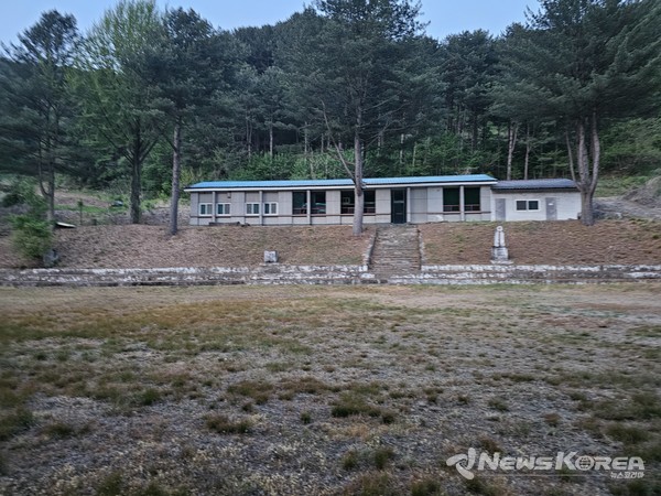 1984년 3월 1일 폐교된 상천국민학교 물로분교장의 운동장 @뉴스코리아 최신 기자