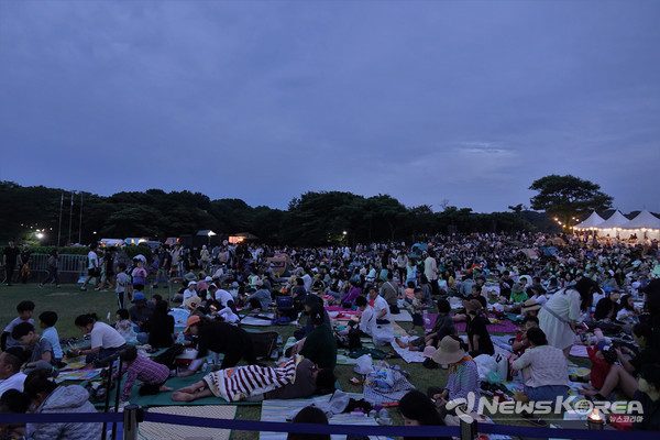 ▶ 에코뮤직페스티벌 : 돌문화공원 일대 / 6.22 2제주관광공사