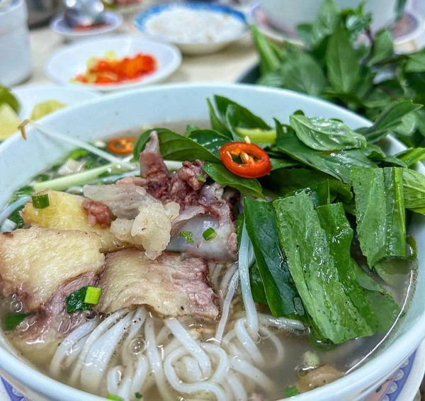 미슐랭 맛집에 선정된 호치민 시내의 쌀국수 @뉴스코리아 이웅연 특파원