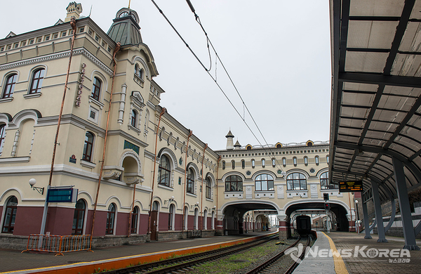 9,288Km 시베리아 횡단열차의 종착지이자 시발점으로 영화 태풍의 촬영 장소이기도 한 블라디보스톡역, @뉴스코리아 최신 특파원