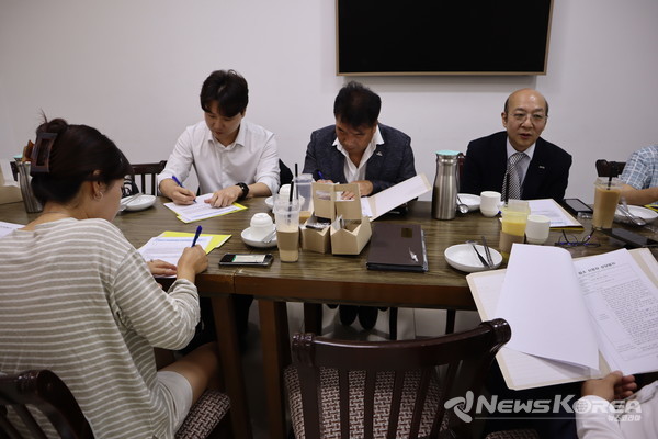 아리랑요양원 운영위원회 @뉴스코리아 신현권 특파원