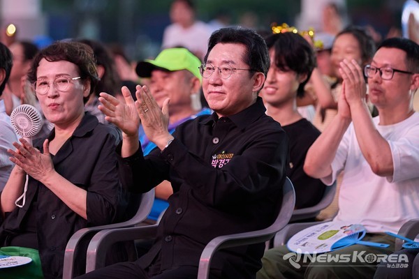 써머페스티벌 축제 현장을 찾은 박경귀 아산시장 @아산시