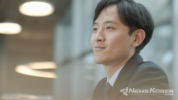 "22살에 아르헨티나 마우리시오 마크리 전 대통령을 보좌하면서 제가 한국인이란 사실이 큰 도움이 됐어요." 변 결(아르헨티나 부에노스아이레스시 커뮤니케이션 매니저) @재외동포협력센터