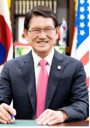 박봉룡 민주평통 하와이협의회장이 최근 윤석열 대통령의 '815 통일 독트린"에 대한 지지의견을 표명했다.