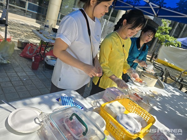 베트남 음식 체험 부스 @뉴스코리아 최신 기자